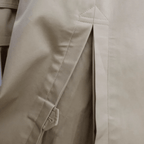 Herren-Trenchcoat mit zweireihiger Knopfleiste